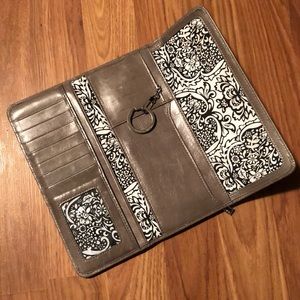 HOBO International Sadie Wallet